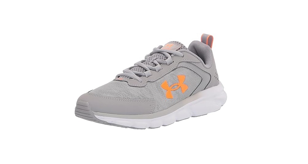 Under Armour Running Shoes - Christmas Gift for Teenage Boys (14 to 16 years)